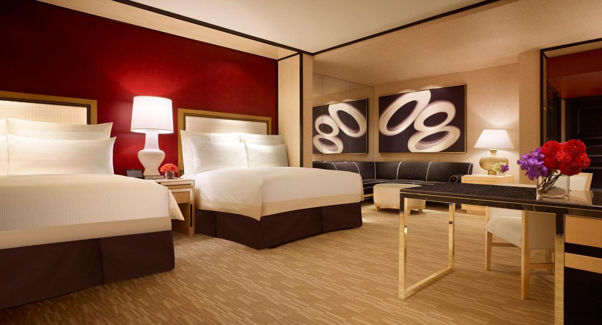 Resort Encore con 2 camas grandes: Disfruta de desayuno diario para 2 personas en el buffet (check-in en el Encore)